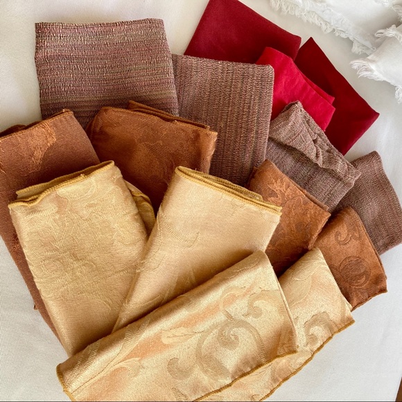 Pier 1 Other - 15 THANKSGIVING & FALL HOLIDAY NAPKINS - MIXED LOT